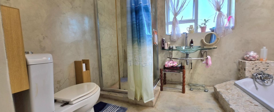 4 Bedroom Property for Sale in Franskraal Western Cape